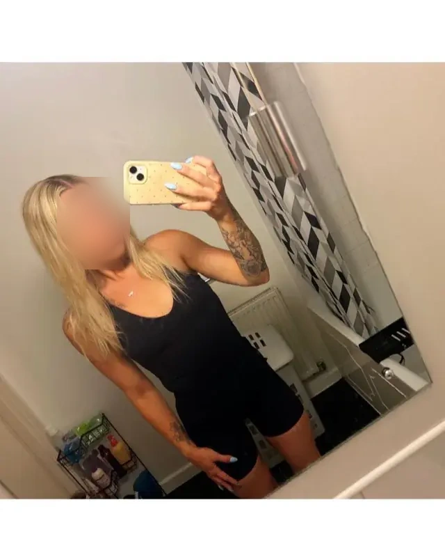 Claire - Image 2
